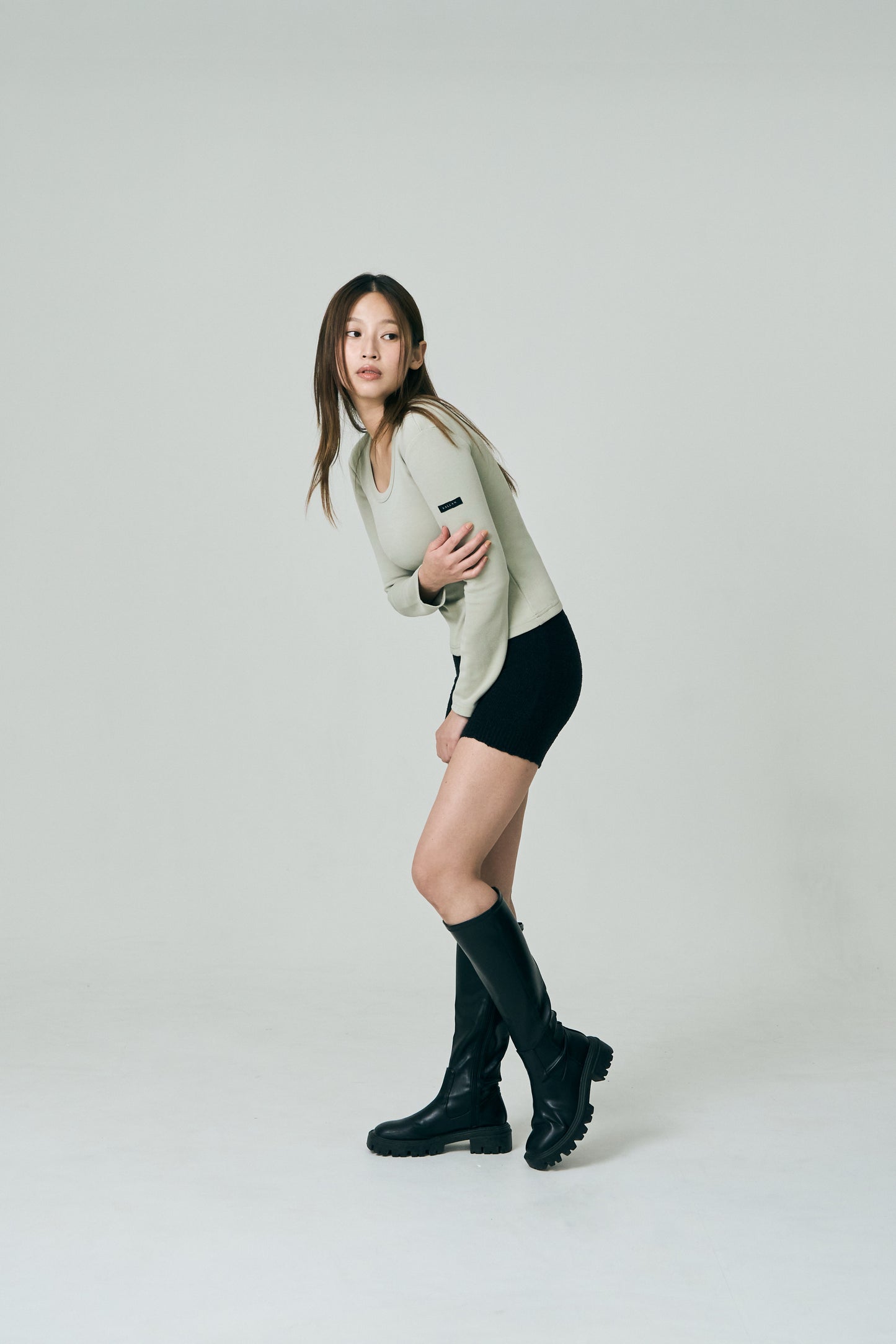 Tag-Sleeve U-Neck Mini Long Tee