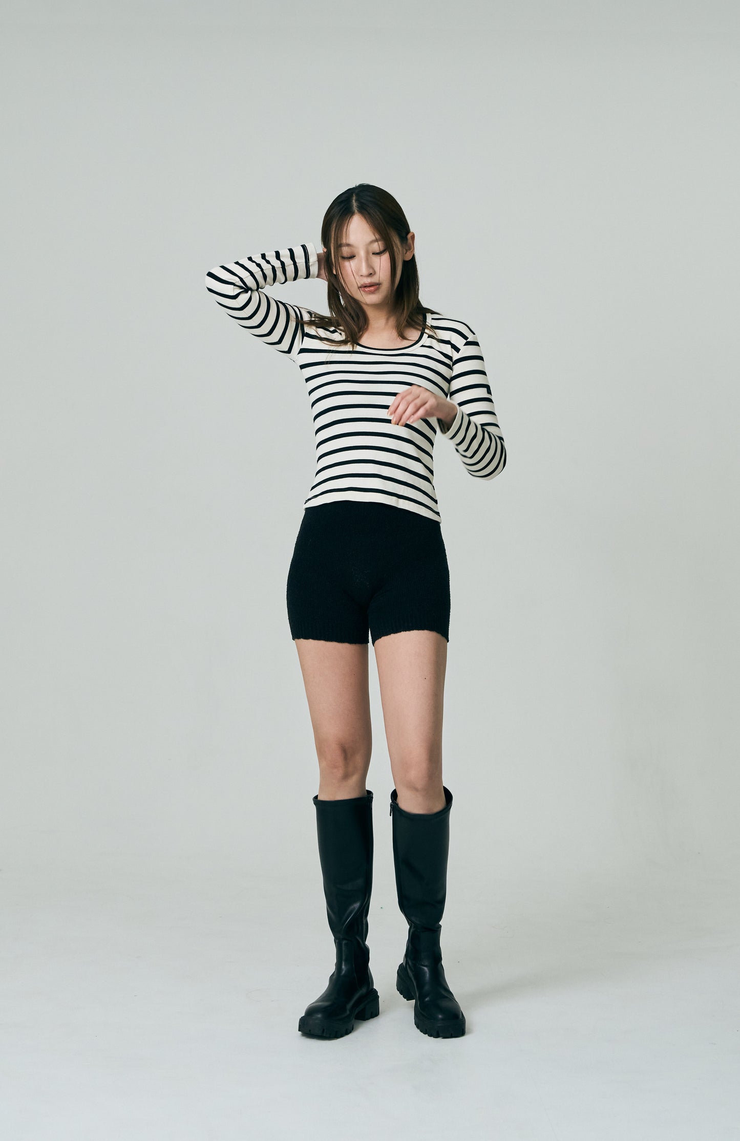 Tag-Sleeve U-Neck Mini Long Tee