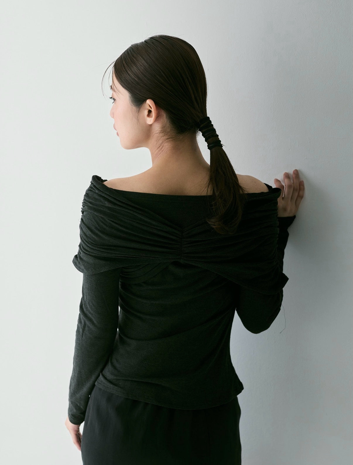 Crossed Reversible Offshoulder Tops