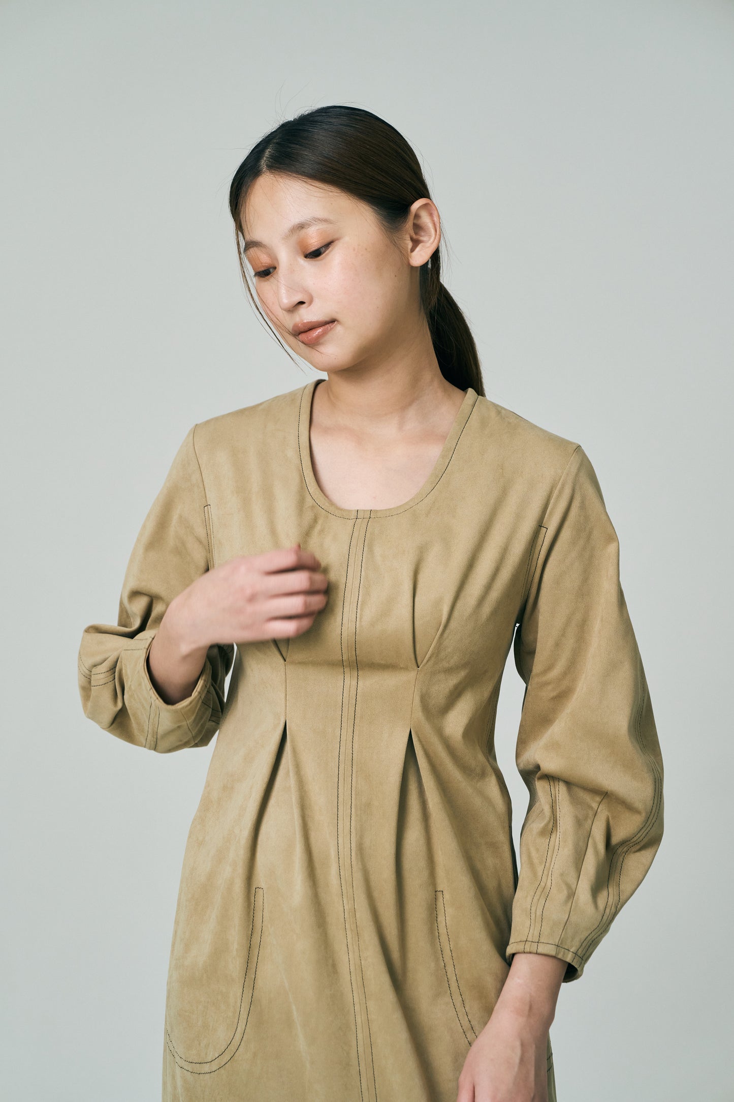 Uneck Stitch Cocoon Dress