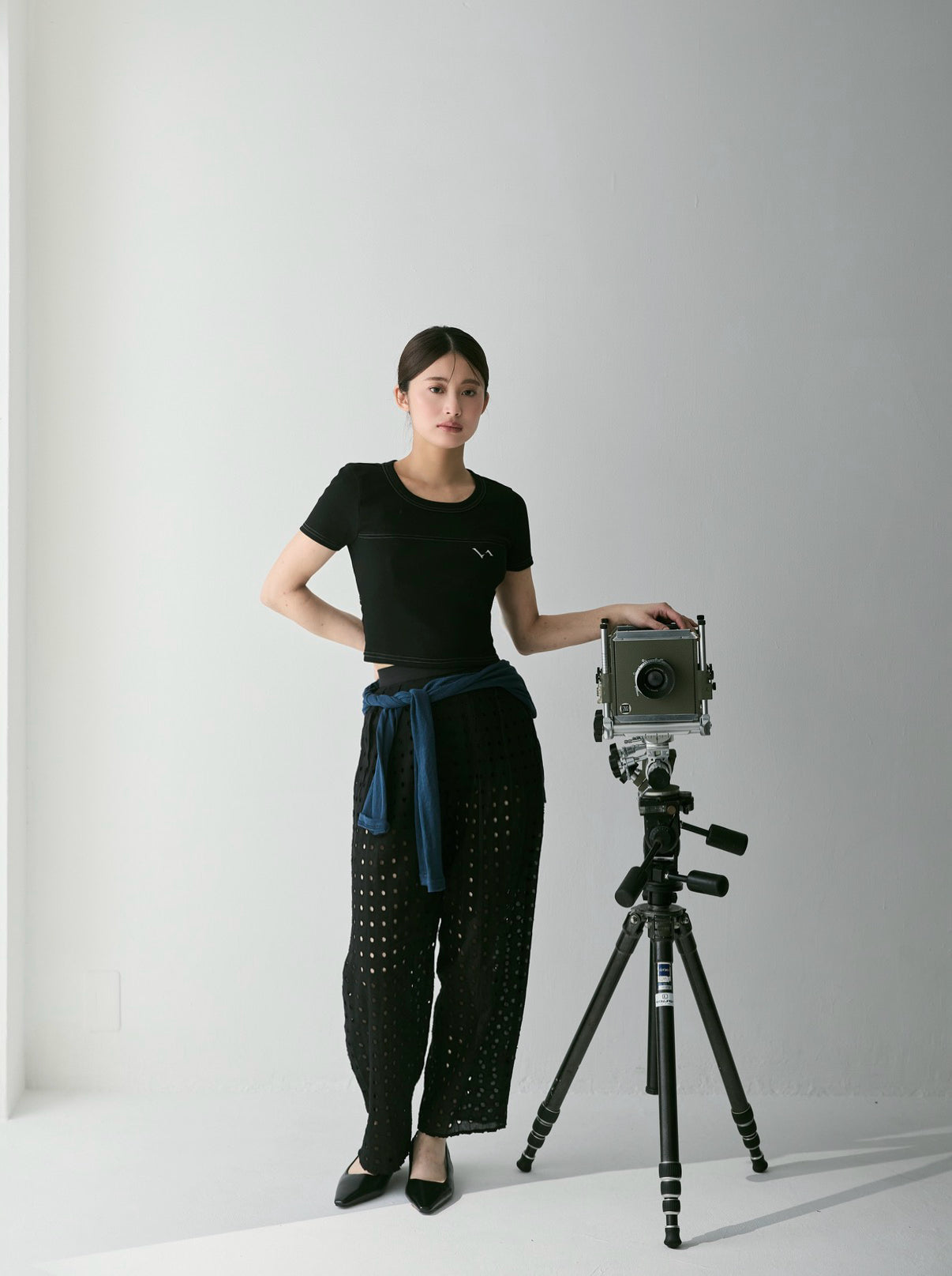 Back Open Mini T-shirt – VALLAN