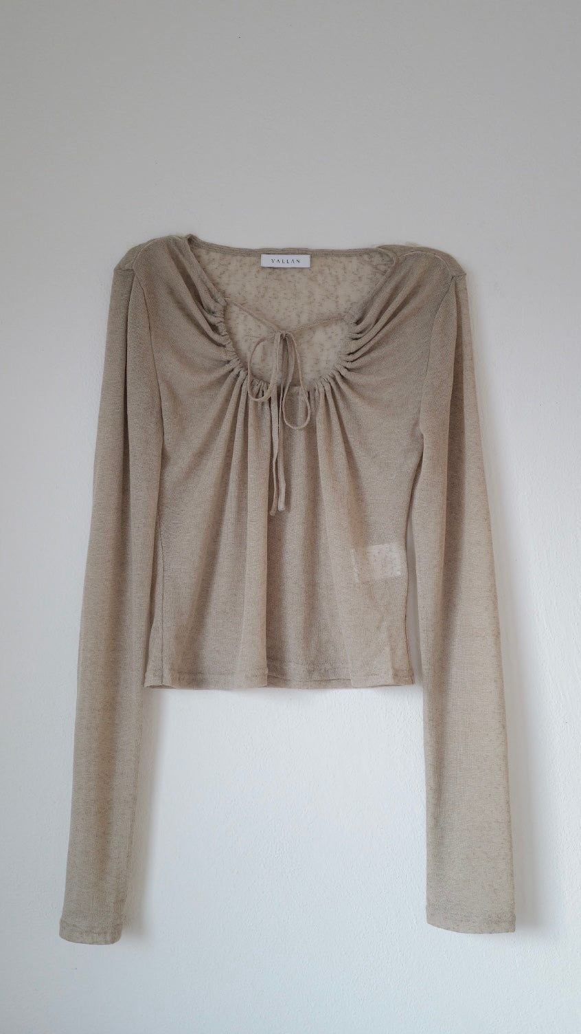 トップス VALLAN Decollete Gather Sheer Tops Decollete Gather Sheer Tops – VALLAN