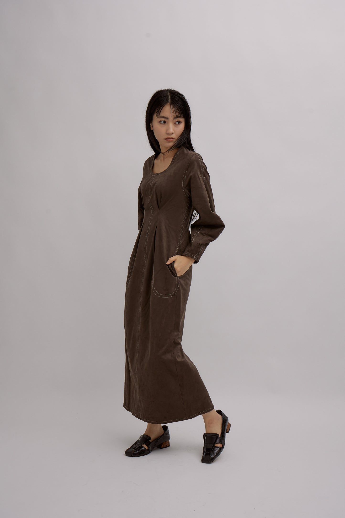 Uneck Stitch Cocoon Dress