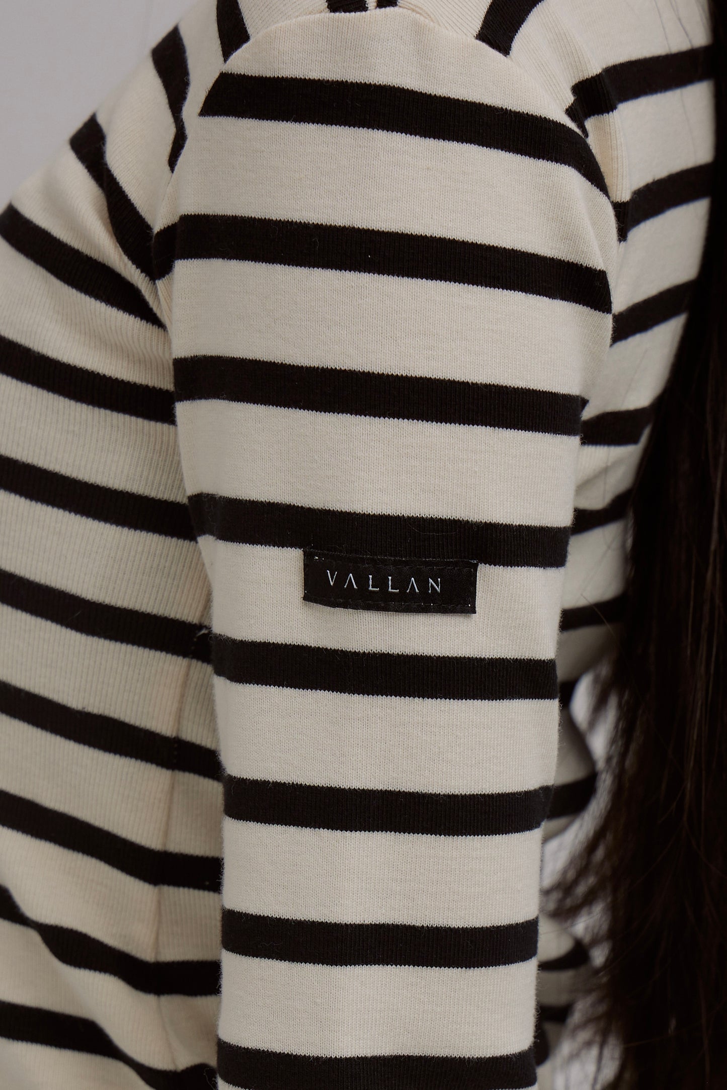 Tag-Sleeve U-Neck Mini Long Tee