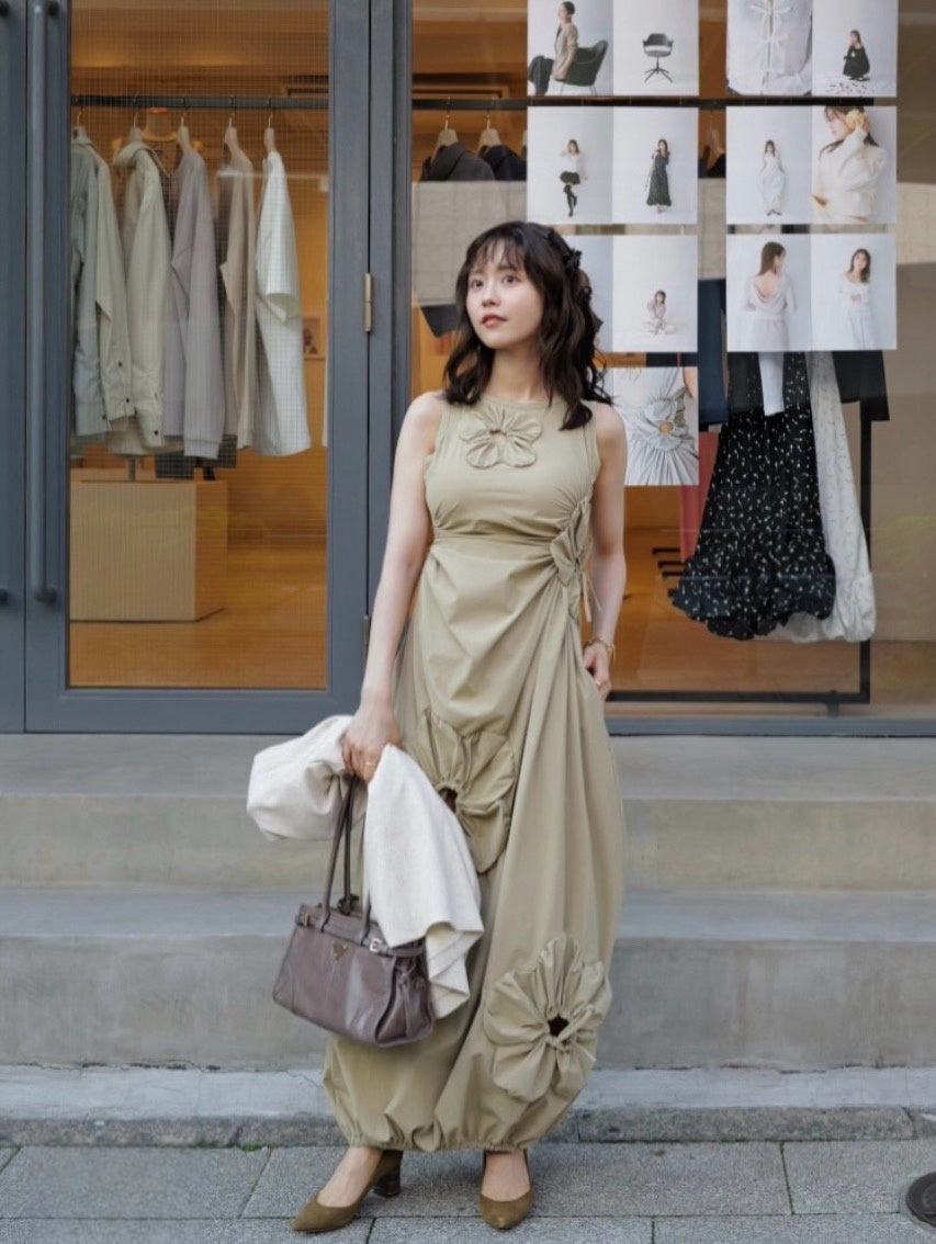 受注販売】Blooming Cutout Tie Dress – VALLAN