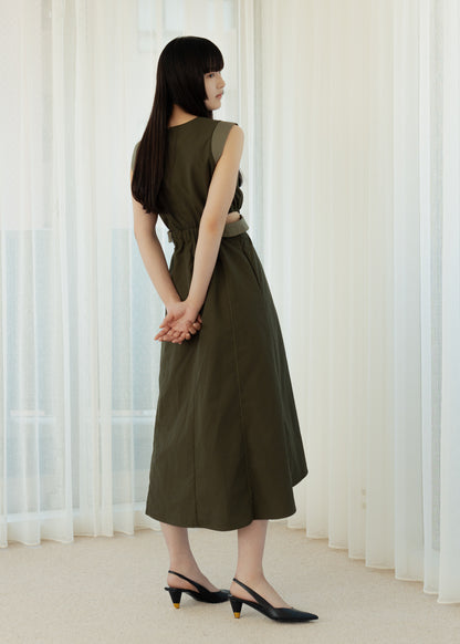 Side Open Flap Stitch Dress